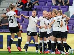 阿森西奥：天堂之吻，献给你，父亲。